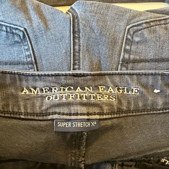American Eagle super stretch X4 black distressed jeans size 4 R - Picture 5 of 7